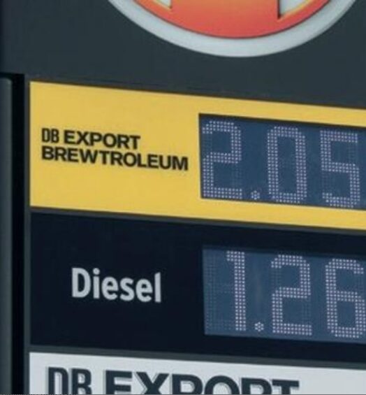 CRIARAM UM COMBUSTIVEL A BASE DE CERVEJA